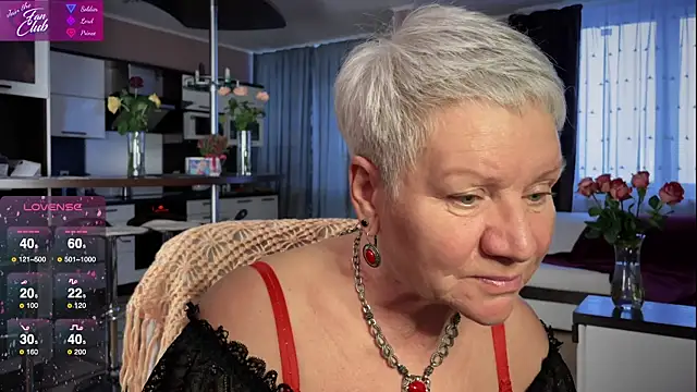 Snapshot of roxana_brooks chatting on February 2025 02:38:02 PM roxana brooks online show from February 2025 02:38:02 PM