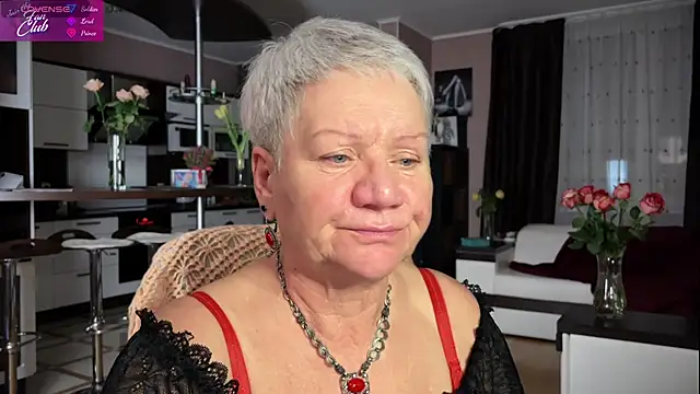 Snapshot of roxana_brooks chatting on February 2025 05:53:01 PM roxana brooks online show from February 2025 05:53:01 PM