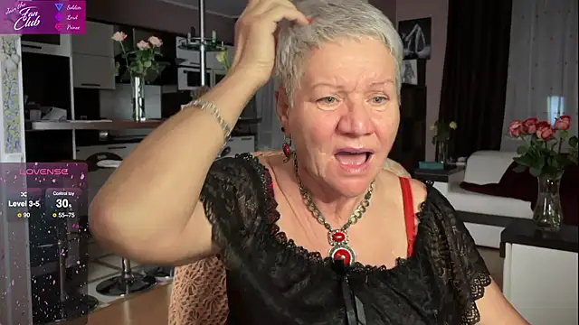 Snapshot of roxana_brooks chatting on February 2025 08:58:02 PM roxana brooks online show from February 2025 08:58:02 PM