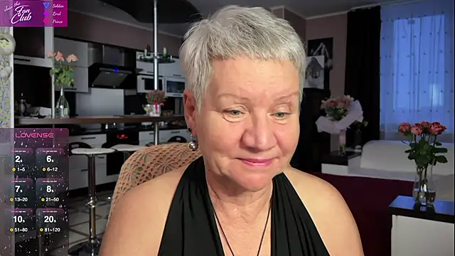 Snapshot of roxana_brooks chatting on February 2025 03:14:02 PM roxana brooks online show from February 2025 03:14:02 PM