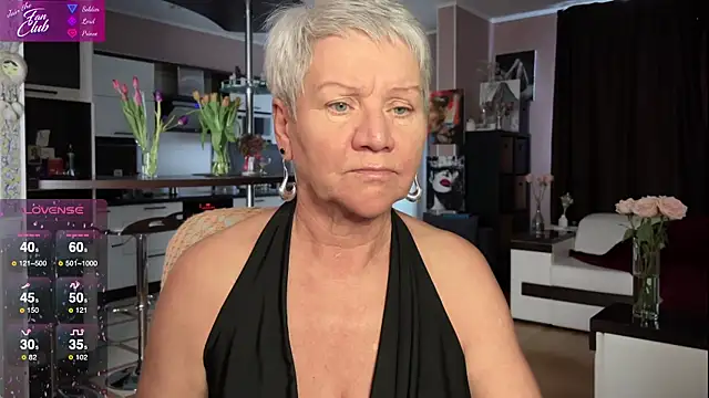 Snapshot of roxana_brooks chatting on March 2025 12:15:01 PM roxana brooks online show from March 2025 12:15:01 PM