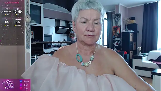 Snapshot of roxana_brooks chatting on September 2025 01:24:02 PM roxana brooks online show from September 2025 01:24:02 PM