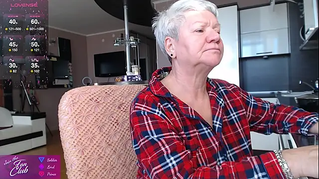 Snapshot of roxana_brooks chatting on September 2025 05:44:01 AM roxana brooks online show from September 2025 05:44:01 AM