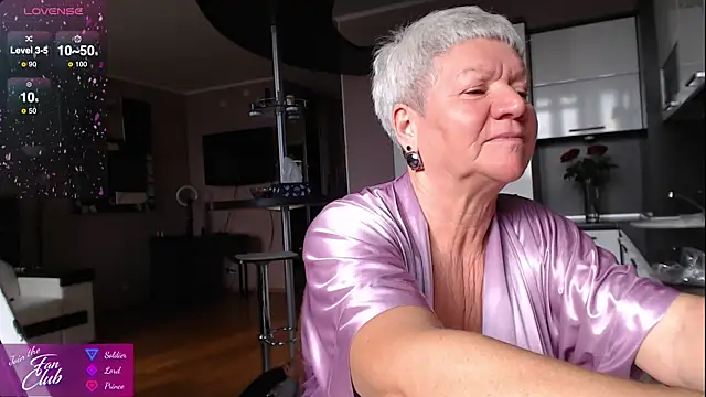 Snapshot of roxana_brooks chatting on September 2025 07:13:02 AM roxana brooks online show from September 2025 07:13:02 AM