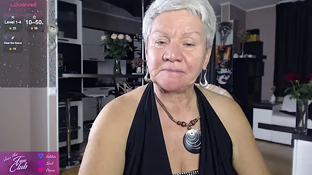 Snapshot of roxana_brooks chatting on October 2025 06:04:01 PM roxana brooks online show from October 2025 06:04:01 PM