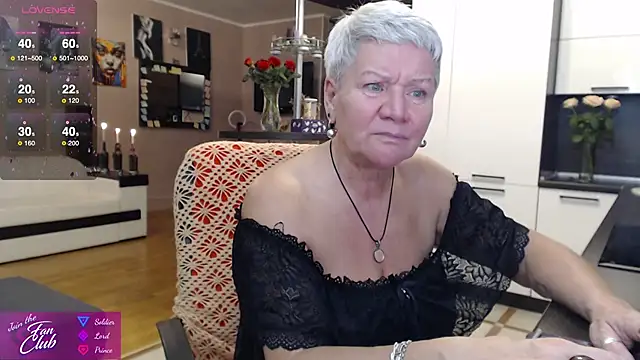 Snapshot of roxana_brooks chatting on October 2025 07:01:01 PM roxana brooks online show from October 2025 07:01:01 PM