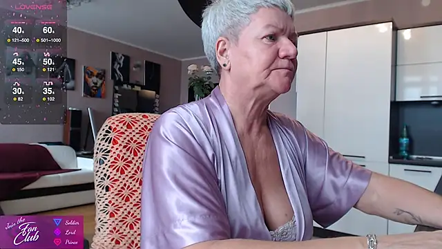 Snapshot of roxana_brooks chatting on October 2025 07:09:02 AM roxana brooks online show from October 2025 07:09:02 AM