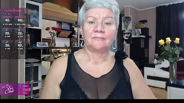 Snapshot of roxana_brooks chatting on November 2025 12:16:01 PM roxana brooks online show from November 2025 12:16:01 PM