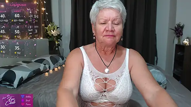 roxana brooks online show from April 2026 02:14:02 PM