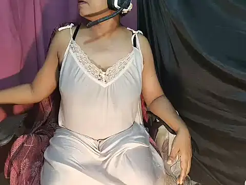 Snapshot of shani-akki chatting on May 2026 05:18:01 PM shani-akki online show from May 2026 05:18:01 PM