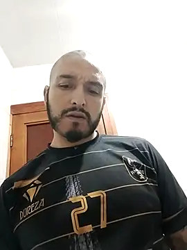 Snapshot of KenllyH chatting on December 2025 01:03:02 AM KenllyH online show from December 2025 01:03:02 AM