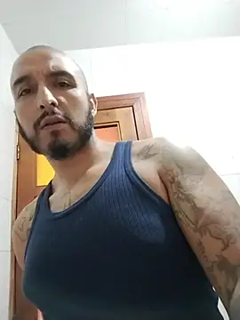 Snapshot of KenllyH chatting on December 2025 08:46:01 PM KenllyH online show from December 2025 08:46:01 PM