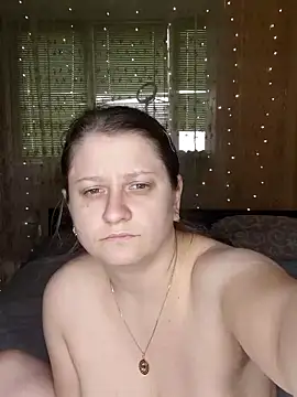 Snapshot of CumCpl chatting on October 2025 06:43:01 AM CumCpl online show from October 2025 06:43:01 AM