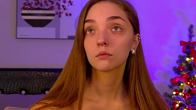 VirginieCruz online show from December 2024 05:44:01 AM