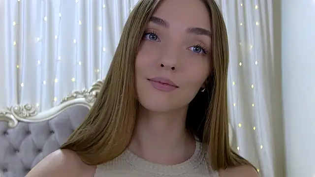 VirginieCruz online show from January 2025 09:08:01 AM