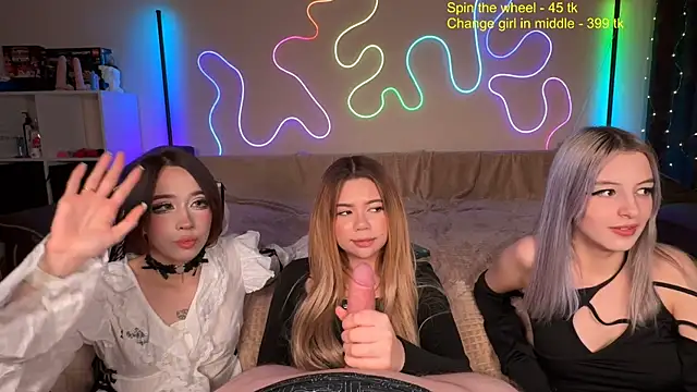Snapshot of NickAnny chatting on February 2025 10:24:01 PM NickAnny online show from February 2025 10:24:01 PM