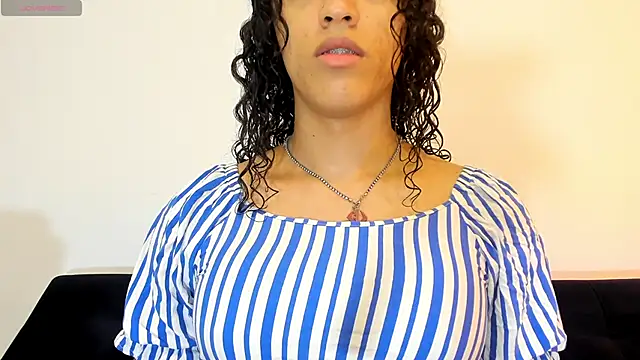 Snapshot of LunaGudi chatting on March 2025 11:12:02 AM LunaGudi online show from March 2025 11:12:02 AM