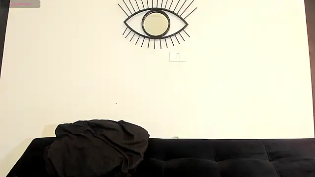 Snapshot of LunaGudi chatting on March 2025 11:12:02 AM LunaGudi online show from March 2025 11:12:02 AM