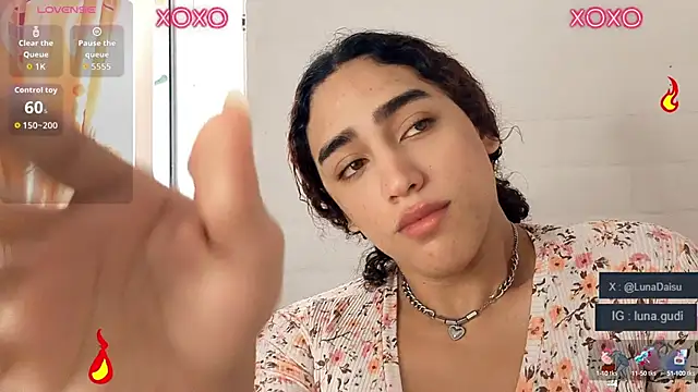 Snapshot of LunaGudi chatting on September 2025 12:07:02 PM LunaGudi online show from September 2025 12:07:02 PM