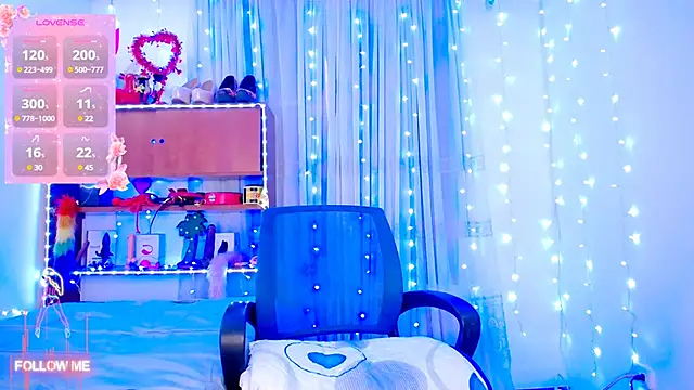 Snapshot of Aleexx___ chatting on February 2025 12:35:02 PM Aleexx online show from February 2025 12:35:02 PM