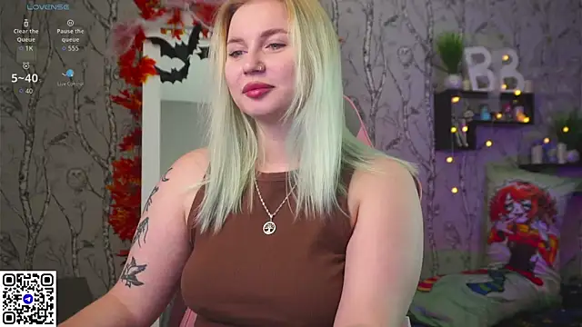 Moon Valkyrie online show from November 2025 07:11:02 AM