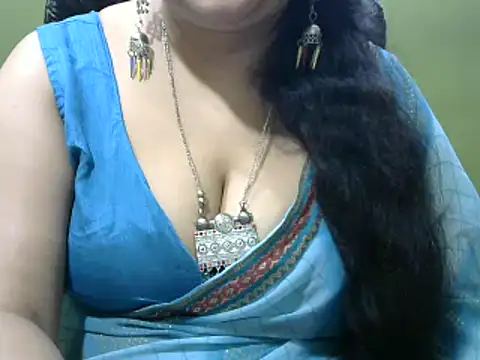 Mona love143 online show from February 2026 10:30:02 AM