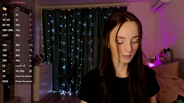 Silver rains online show from March 2025 08:43:01 PM