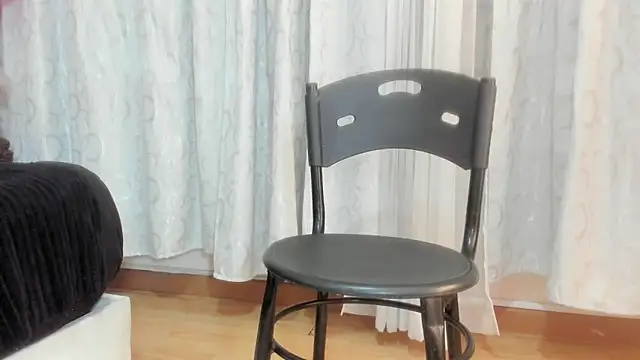 Snapshot of Nicolette_russo chatting on February 2025 07:06:02 AM Nicolette russo online show from February 2025 07:06:02 AM