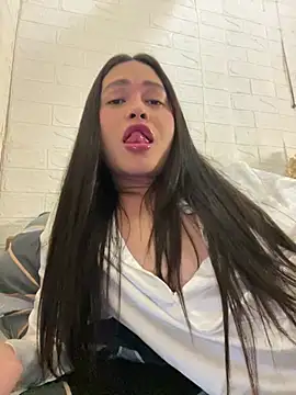 Ashely Lewis online show from May 2026 01:38:01 PM