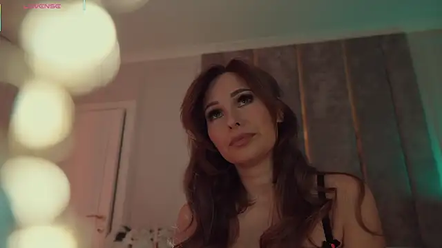 MilaDYstarlight online show from October 2025 08:28:02 PM