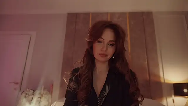 MilaDYstarlight online show from December 2025 05:42:02 PM