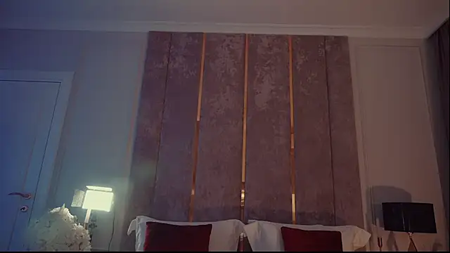 Snapshot of MilaDYstarlight chatting on July 2026 08:51:01 PM MilaDYstarlight online show from July 2026 08:51:01 PM