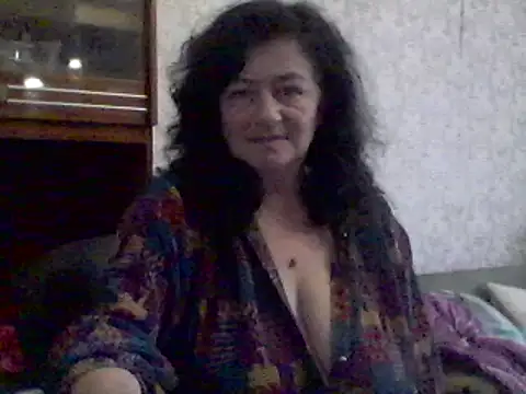 GypsiQueen2 online show from March 2025 02:11:02 PM