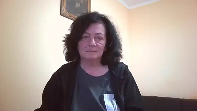 Snapshot of GypsiQueen2 chatting on April 2026 04:21:02 PM GypsiQueen2 online show from April 2026 04:21:02 PM