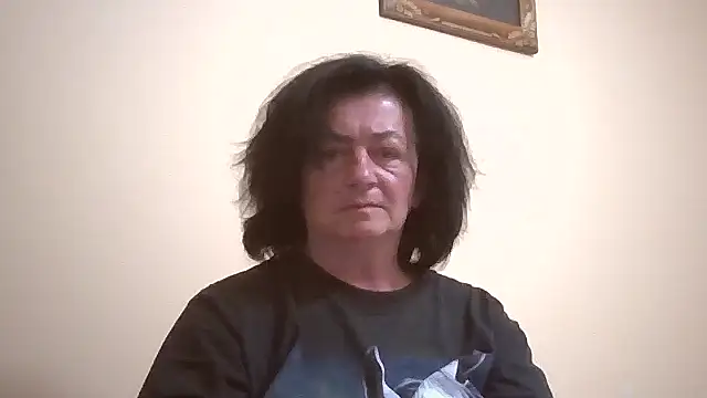 Snapshot of GypsiQueen2 chatting on May 2026 07:19:02 PM GypsiQueen2 online show from May 2026 07:19:02 PM