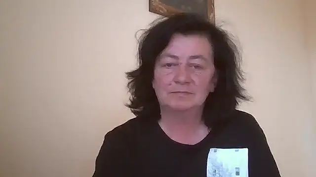 Snapshot of GypsiQueen2 chatting on May 2026 03:29:01 PM GypsiQueen2 online show from May 2026 03:29:01 PM