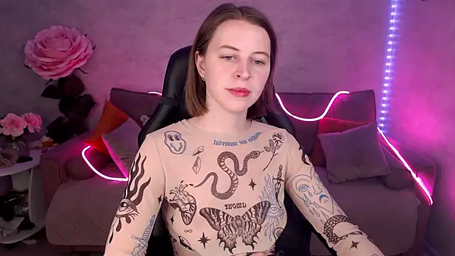 tiffany  burn online show from February 2025 09:05:02 AM