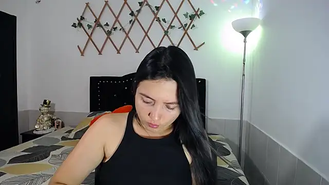 Snapshot of naughty_girl_4u chatting on February 2026 09:11:01 PM naughty girl 4u online show from February 2026 09:11:01 PM