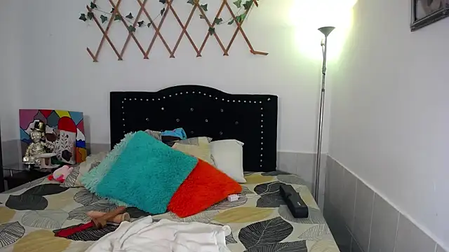 naughty girl 4u online show from June 2026 09:03:02 PM