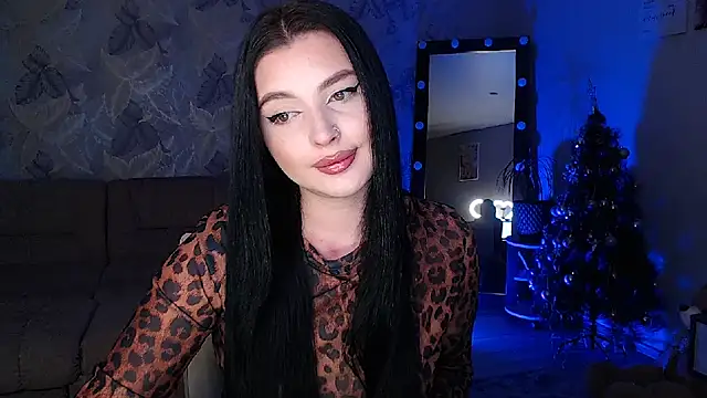 Snapshot of __Malika__ chatting on December 2024 10:17:02 AM Malika online show from December 2024 10:17:02 AM