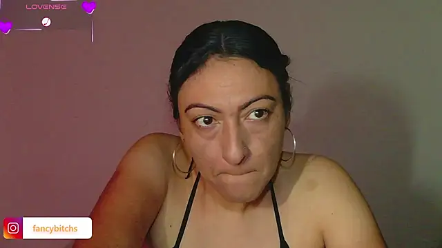 Snapshot of ErikaRika chatting on December 2024 01:02:02 AM ErikaRika online show from December 2024 01:02:02 AM