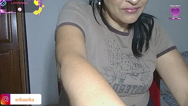 Snapshot of ErikaRika chatting on September 2025 03:39:02 AM ErikaRika online show from September 2025 03:39:02 AM