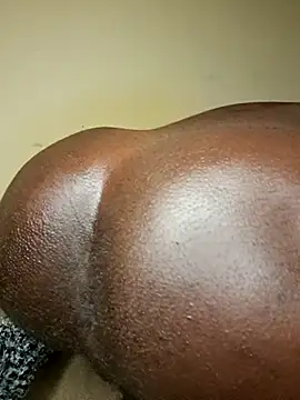 Texanguy01 online show from June 2026 01:37:01 AM
