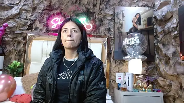 Snapshot of sharoon_cheerry chatting on December 2024 11:23:02 AM sharoon cheerry online show from December 2024 11:23:02 AM