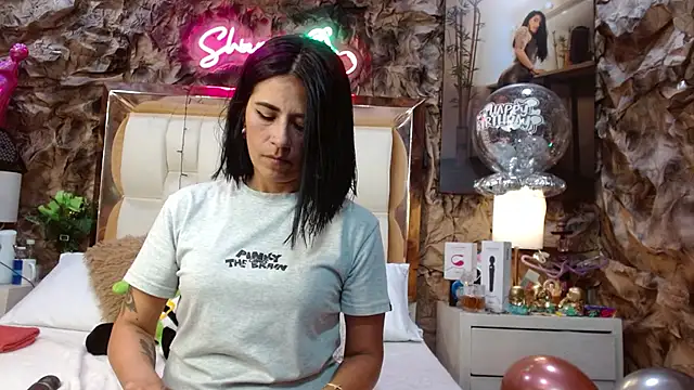 Snapshot of sharoon_cheerry chatting on December 2024 05:32:01 PM sharoon cheerry online show from December 2024 05:32:01 PM