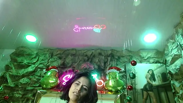 Snapshot of sharoon_cheerry chatting on December 2024 04:17:01 PM sharoon cheerry online show from December 2024 04:17:01 PM