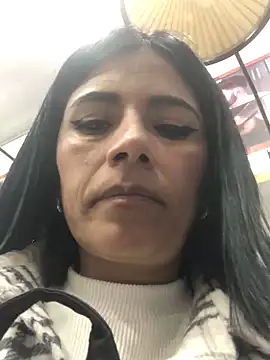 Snapshot of sharoon_cheerry chatting on January 2025 12:42:01 AM sharoon cheerry online show from January 2025 12:42:01 AM