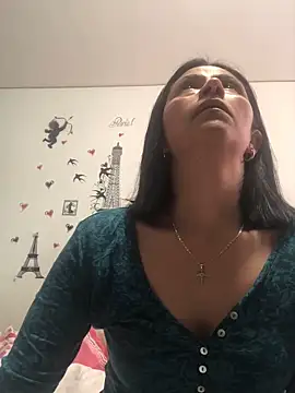 Snapshot of sharoon_cheerry chatting on February 2025 02:44:01 PM sharoon cheerry online show from February 2025 02:44:01 PM