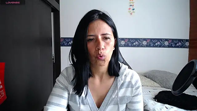 Snapshot of sharoon_cheerry chatting on September 2025 02:07:02 PM sharoon cheerry online show from September 2025 02:07:02 PM