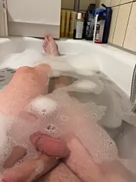 Snapshot of David19932908 chatting on November 2025 07:03:03 PM David19932908 online show from November 2025 07:03:03 PM